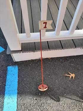 Arcade 3318 Vintage Cast Iron Red # 7 Flag Hole Pole Miniature Golf Super Cool 1950s