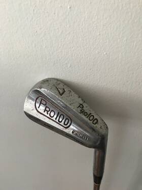 Wilson A4163 Vintage 1970s Pro 100 Leather Grip 7 Iron Golf Club Matched Balanced