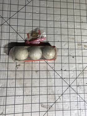 B406 Wilson Vintage Golf Balls Pack Of 3